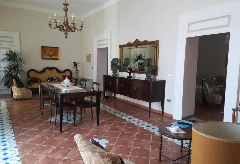 بنسيون La Casa Di Astrea