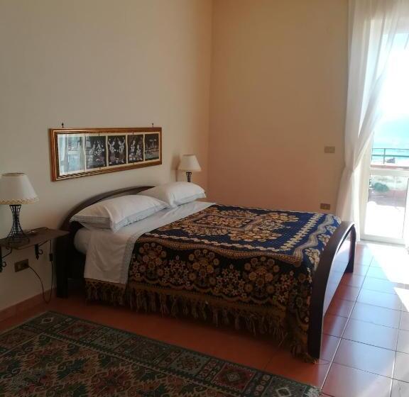 بنسيون La Casa Di Astrea