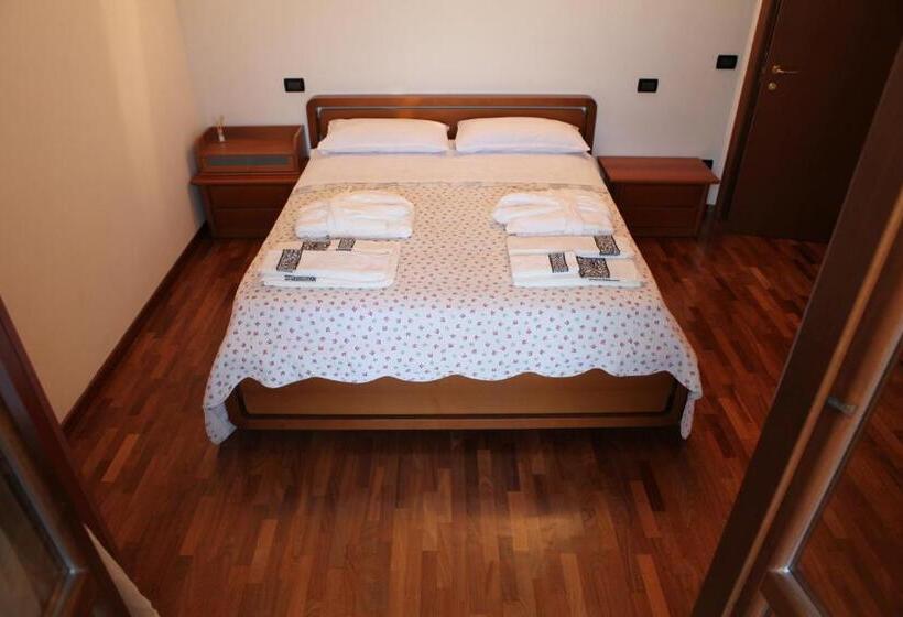 مبيت وإفطار Recanati Family