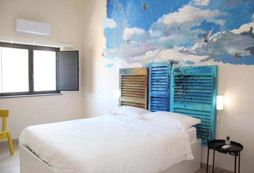 تختخواب و صبحانه Urban Pop Hostel & Bnb