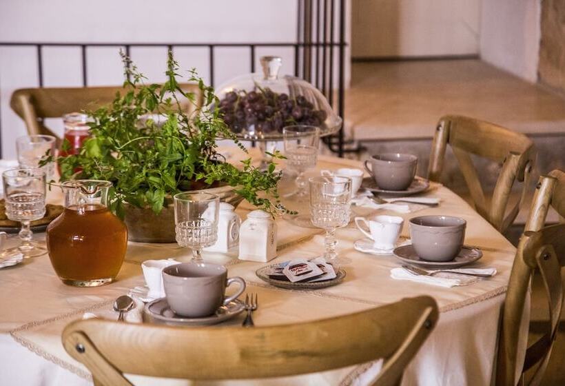 Corte Di Bonifacio Typical B&b