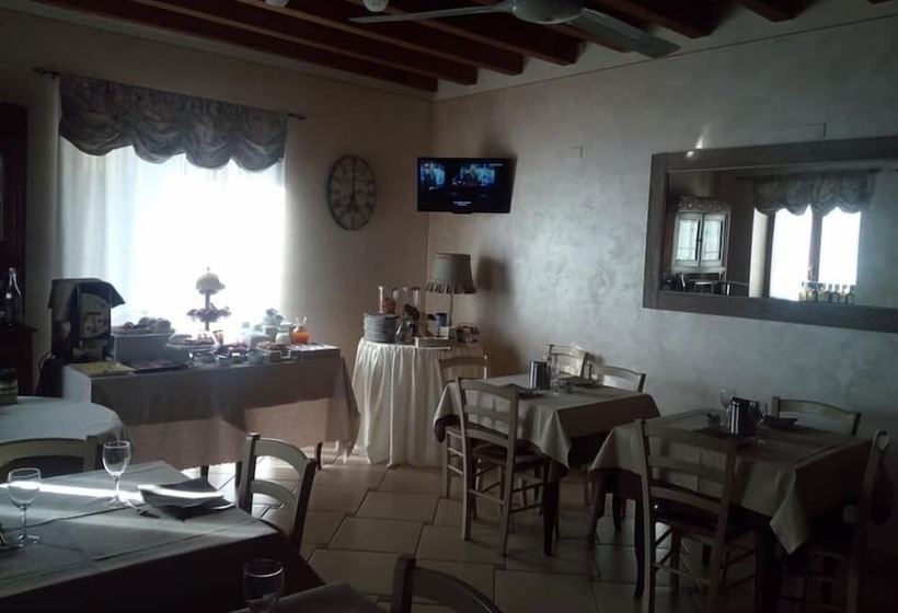 فندق فئة نجمة واحدة Al Borgo Trattoria Con Alloggio