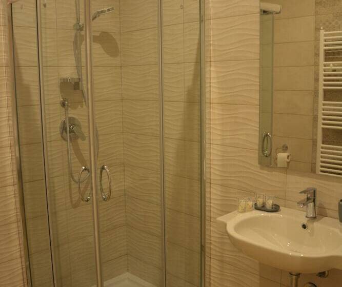 تختخواب و صبحانه Croce Nivera