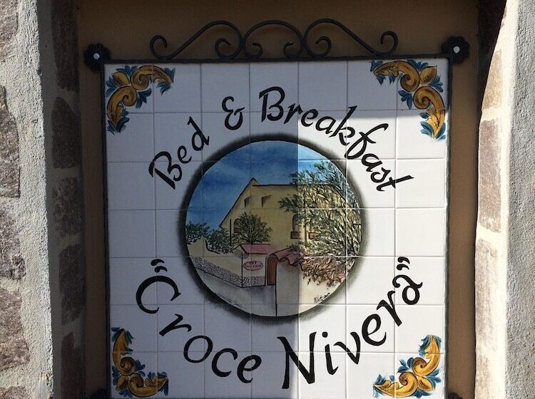 تختخواب و صبحانه Croce Nivera