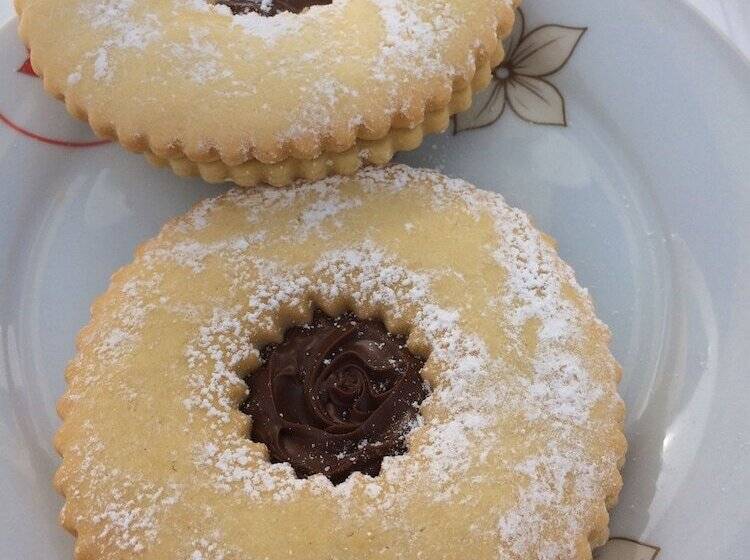 تختخواب و صبحانه Croce Nivera