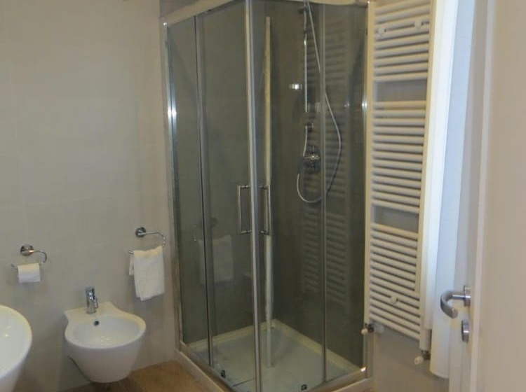 تختخواب و صبحانه Croce Nivera