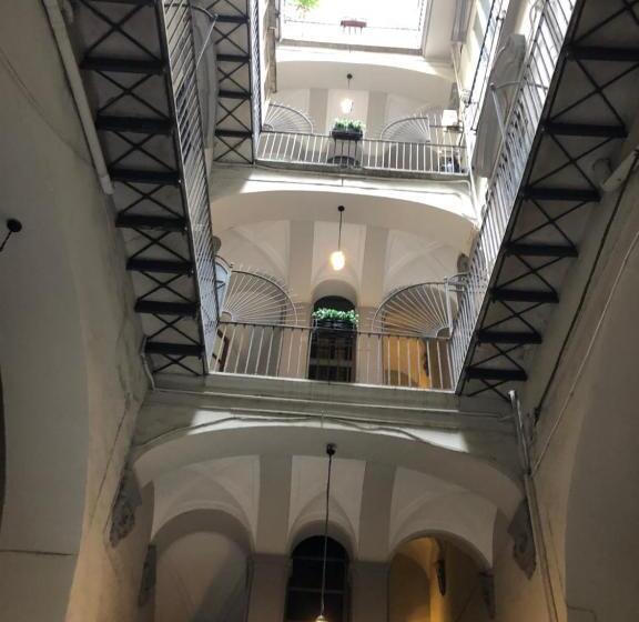 تختخواب و صبحانه Palazzo Majorana