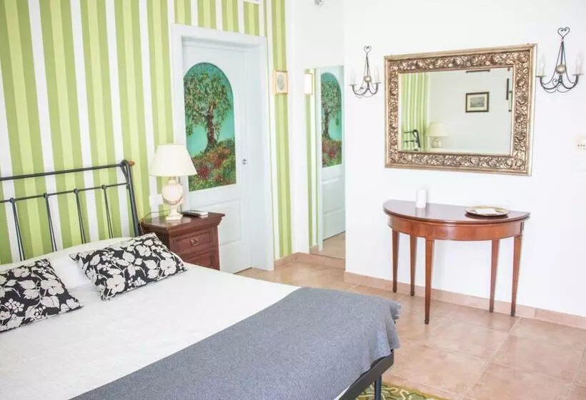 Aamiaismajoitus (B&B) Villa Paola