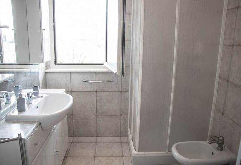 تختخواب و صبحانه Villa Paola