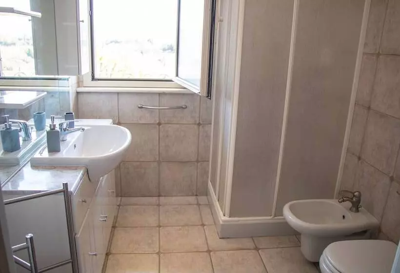 Aamiaismajoitus (B&B) Villa Paola