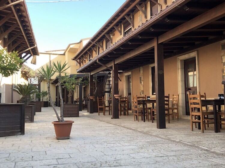 בית מלון כפרי El Sombrero