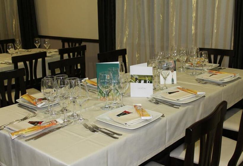 בית מלון כפרי El Sombrero