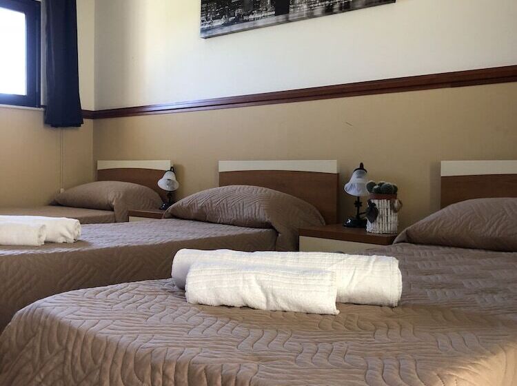 בית מלון כפרי El Sombrero