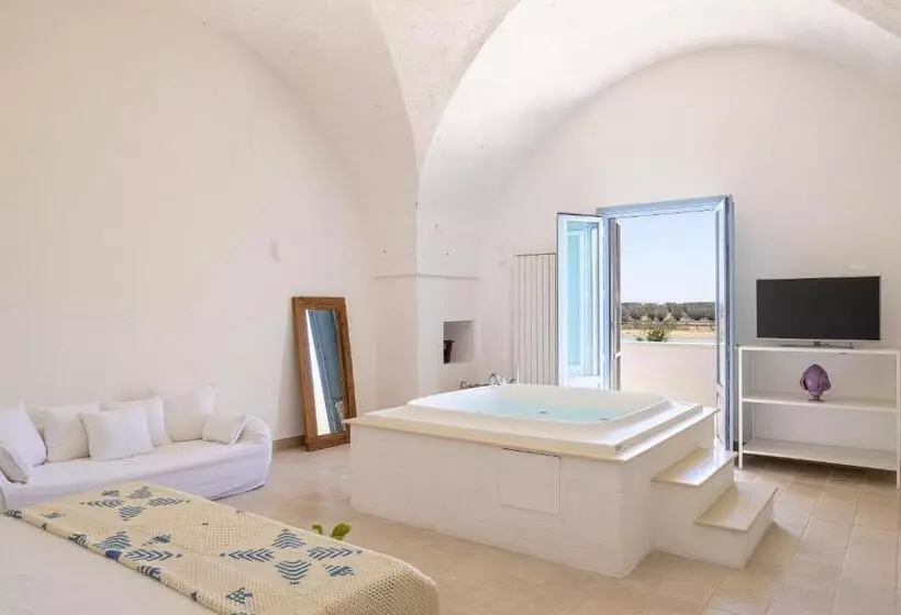 هتل Masseria Malvindi