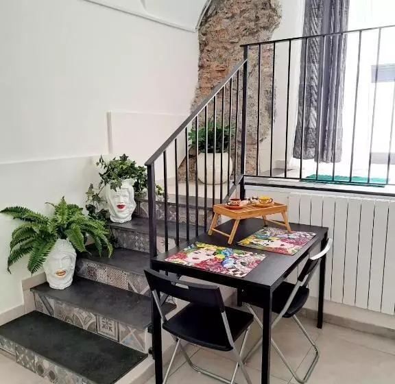 پانسیون Scuto Home