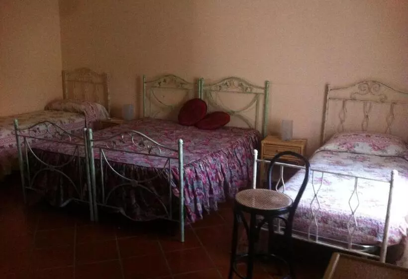 Aamiaismajoitus (B&B) La Dimora Dei 5 Sensi