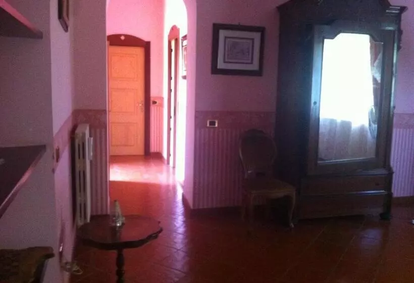 Aamiaismajoitus (B&B) La Dimora Dei 5 Sensi