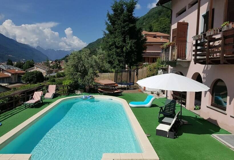 تختخواب و صبحانه Luci Dal Lago