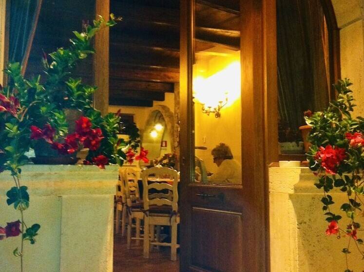 فندق Archi Del Sole & San Rocco