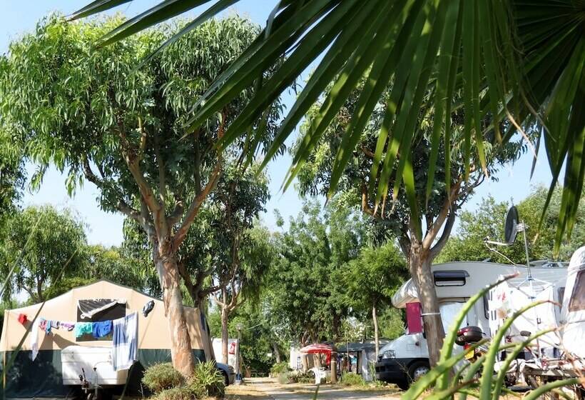 هتل Camping Bella Vista