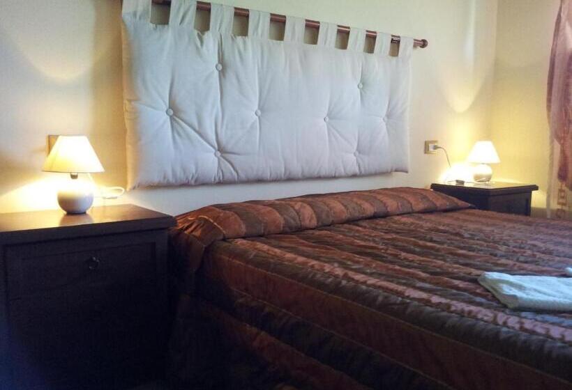 هتل روستایی Agriturismo Sant Anna Quarter Horse