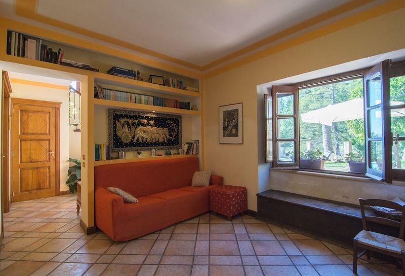 فندق ريفى Home For Creativity   Coliving Calabria