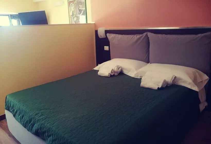 田舎風ホテル Home For Creativity Coliving Calabria