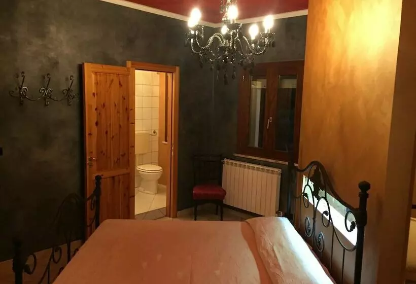 Aamiaismajoitus (B&B) Casapuccio Bed&breakfast Art&redesign