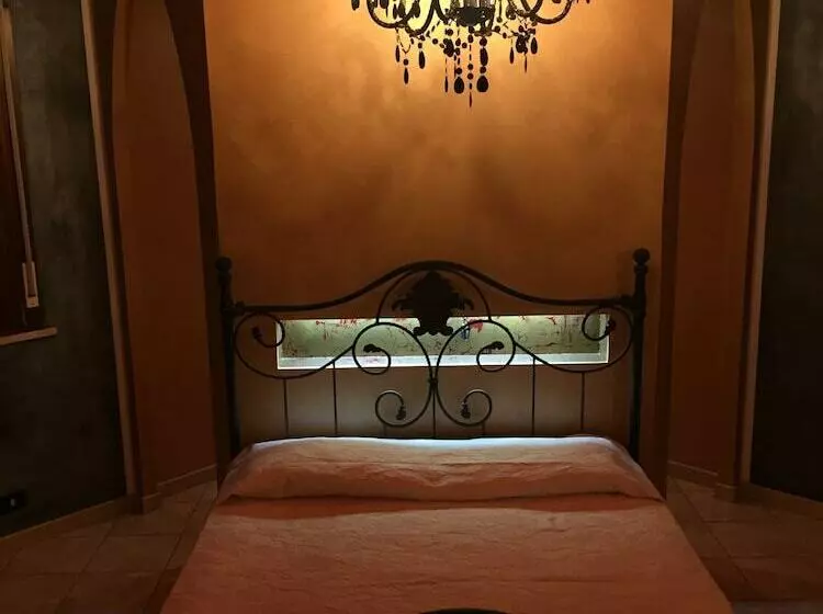 Aamiaismajoitus (B&B) Casapuccio Bed&breakfast Art&redesign