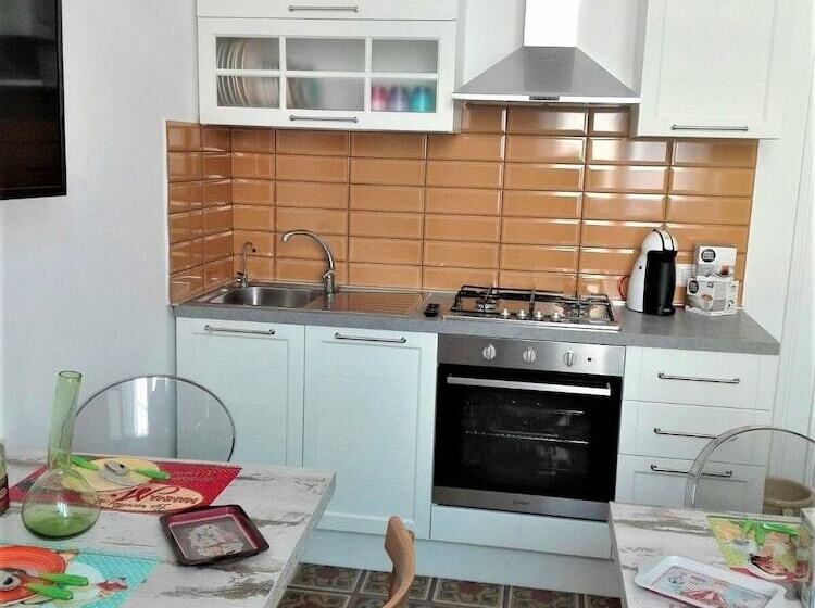 تختخواب و صبحانه Deja Vu