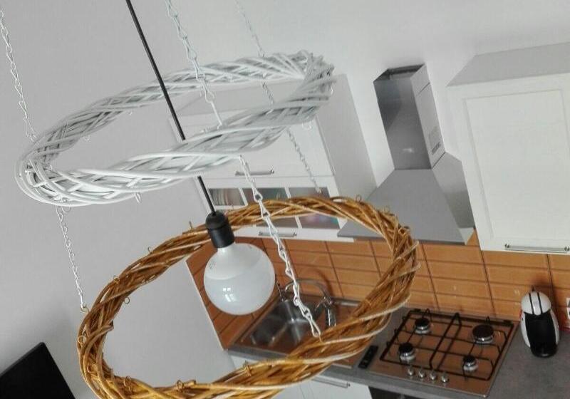 تختخواب و صبحانه Deja Vu