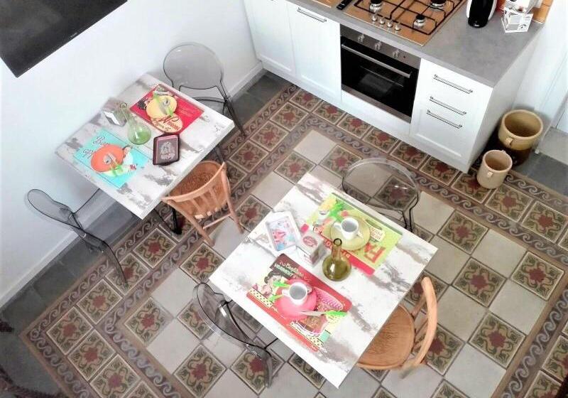 تختخواب و صبحانه Deja Vu