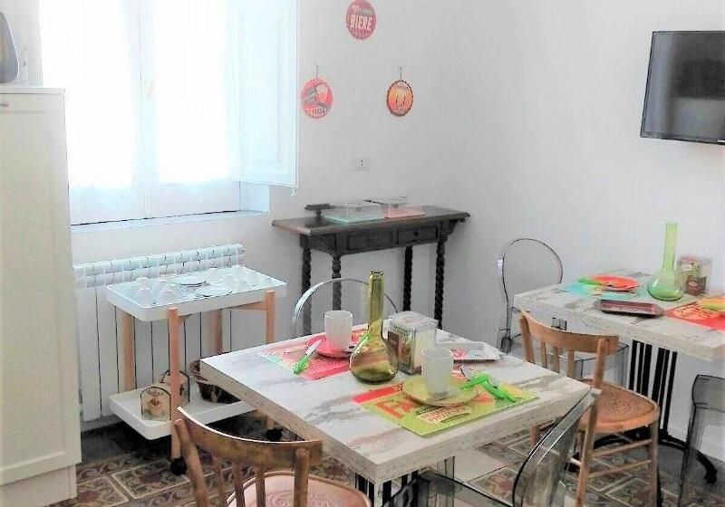 تختخواب و صبحانه Deja Vu