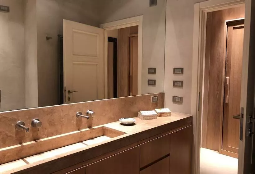 ベッドアンドブレックファースト Domus Aurea