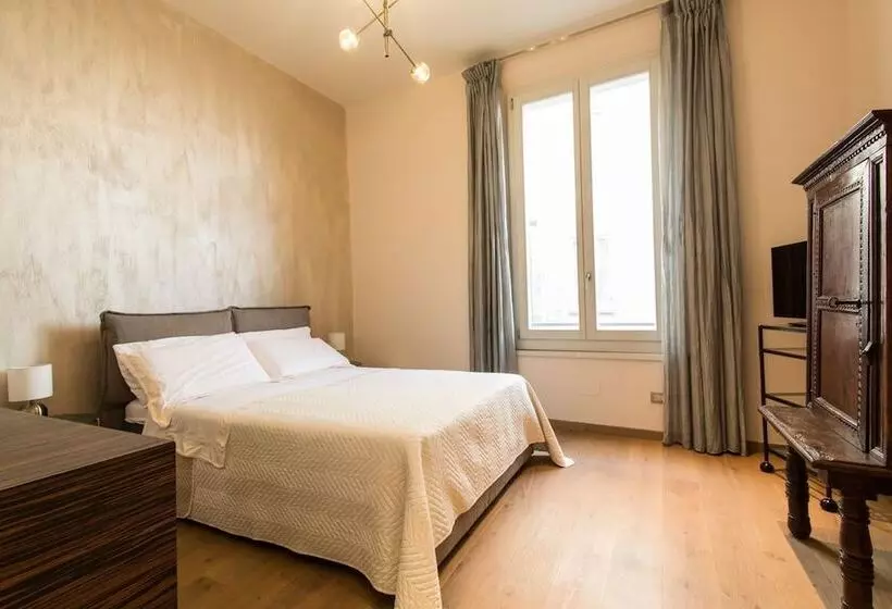 ベッドアンドブレックファースト Domus Aurea