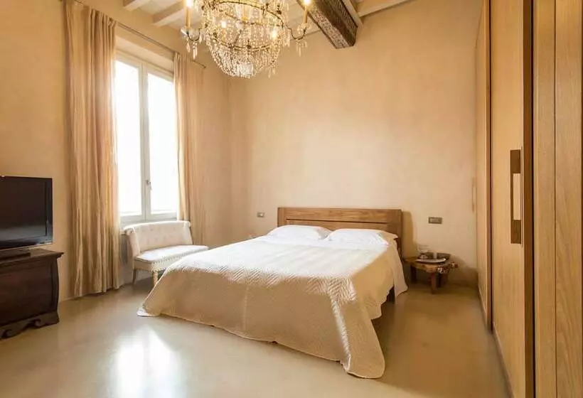 ベッドアンドブレックファースト Domus Aurea