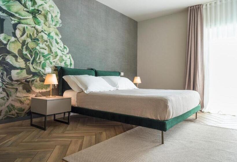 Bed & Breakfast La Home And Apartments