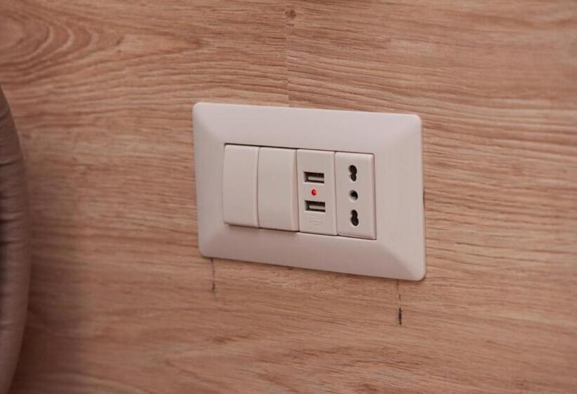 تختخواب و صبحانه Il Chiattillo