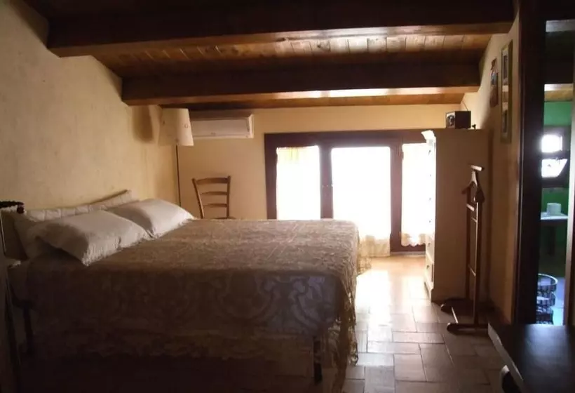 Aamiaismajoitus (B&B) Il Comignolo Di Sofia