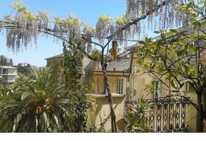 تختخواب و صبحانه Valery Guest House