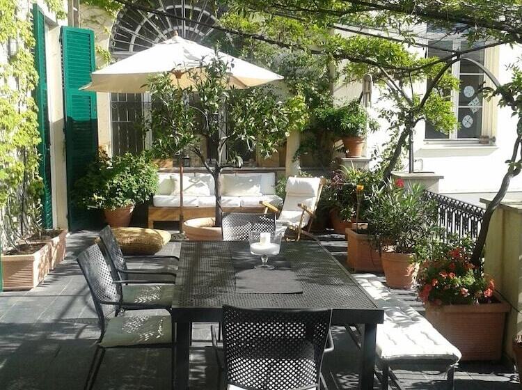 تختخواب و صبحانه Valery Guest House