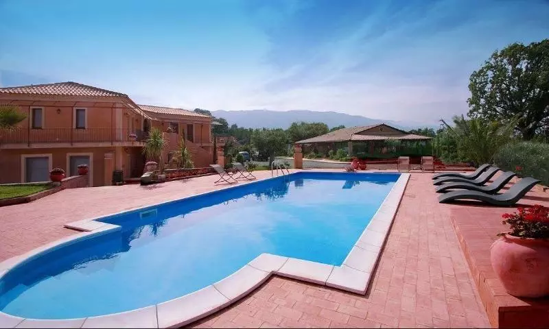 Hostelli Albergo Arinde