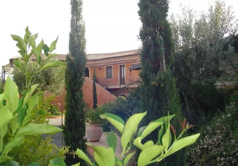 Hostelli Albergo Arinde