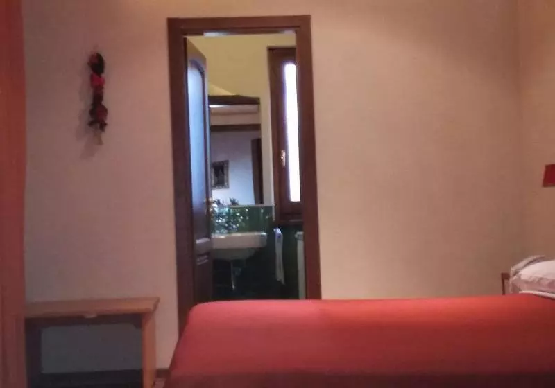 Hostelli Albergo Arinde