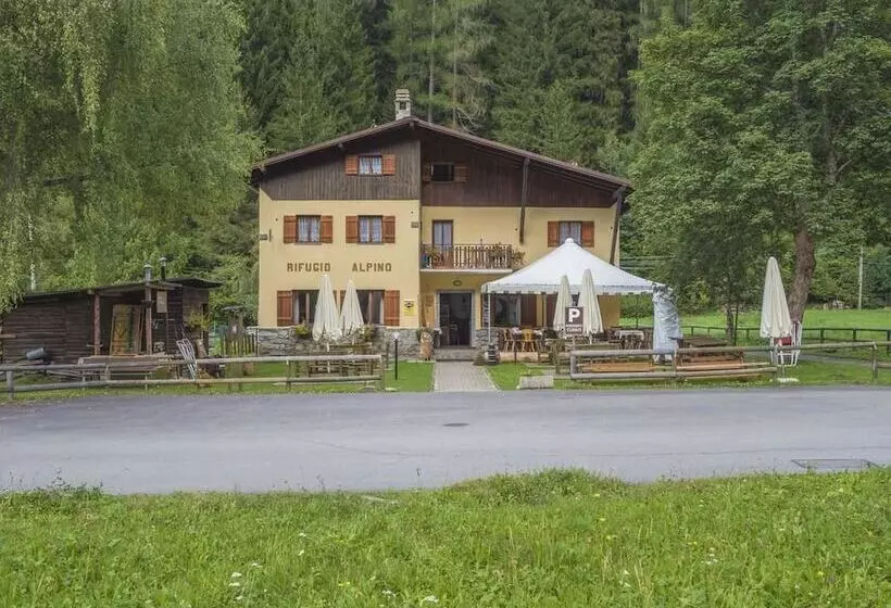 簡易ホテル Rifugio Alpino Fazzon