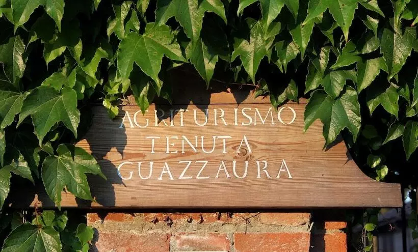 Maaseutuhotelli Tenuta Guazzaura