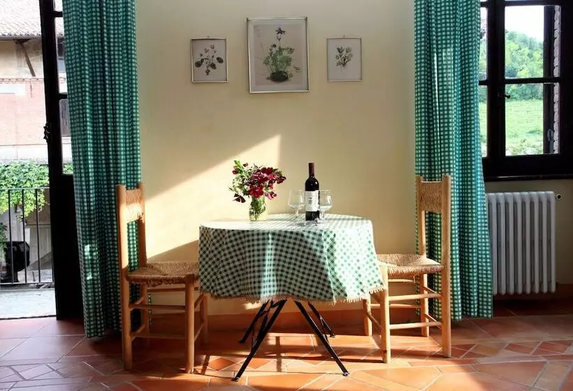 Maaseutuhotelli Tenuta Guazzaura