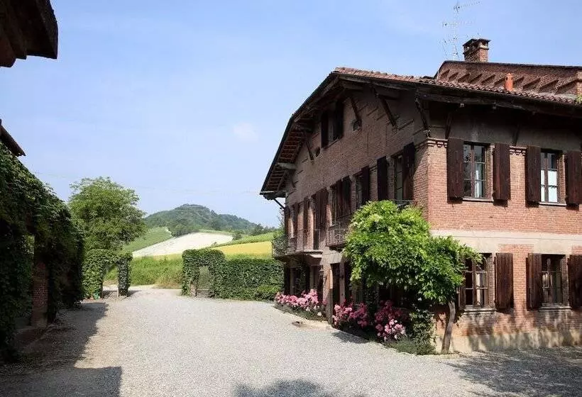 Maaseutuhotelli Tenuta Guazzaura