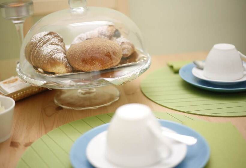 Vegan B&b Cherry Room