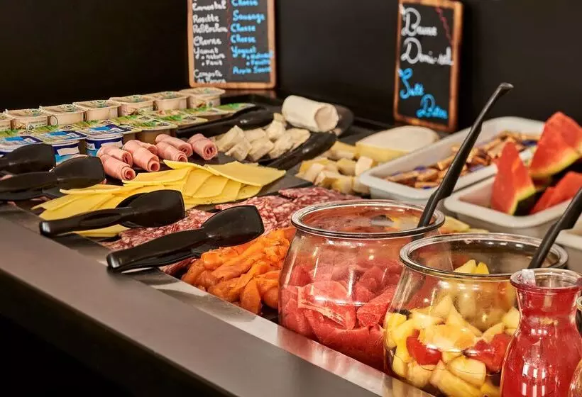 Отель Campanile Lyon Centre Berges Du Rhone